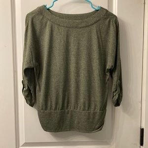 Green 1/2 length sleeve work top